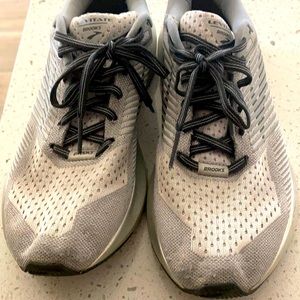 Brooks silver levitate women’s running shoe